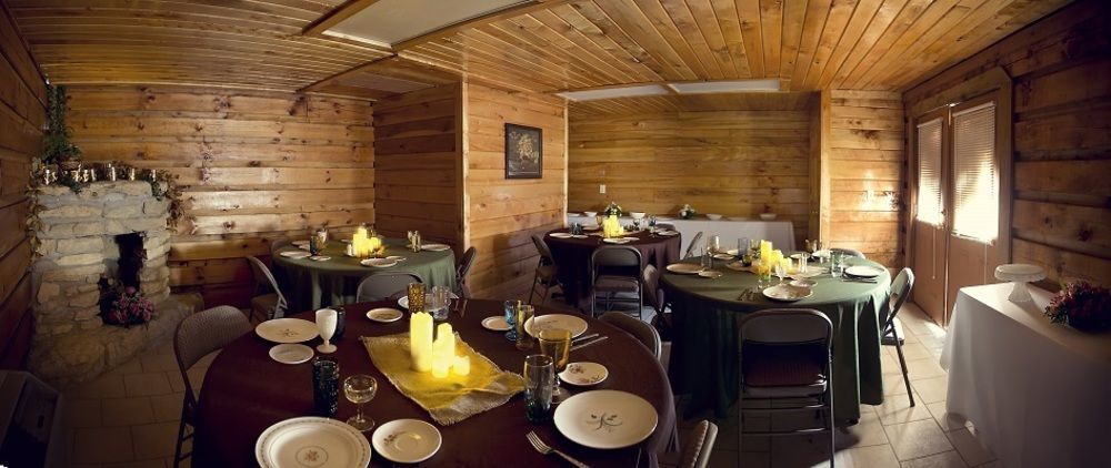 Black Bear Lodge Motel Slade Екстериор снимка